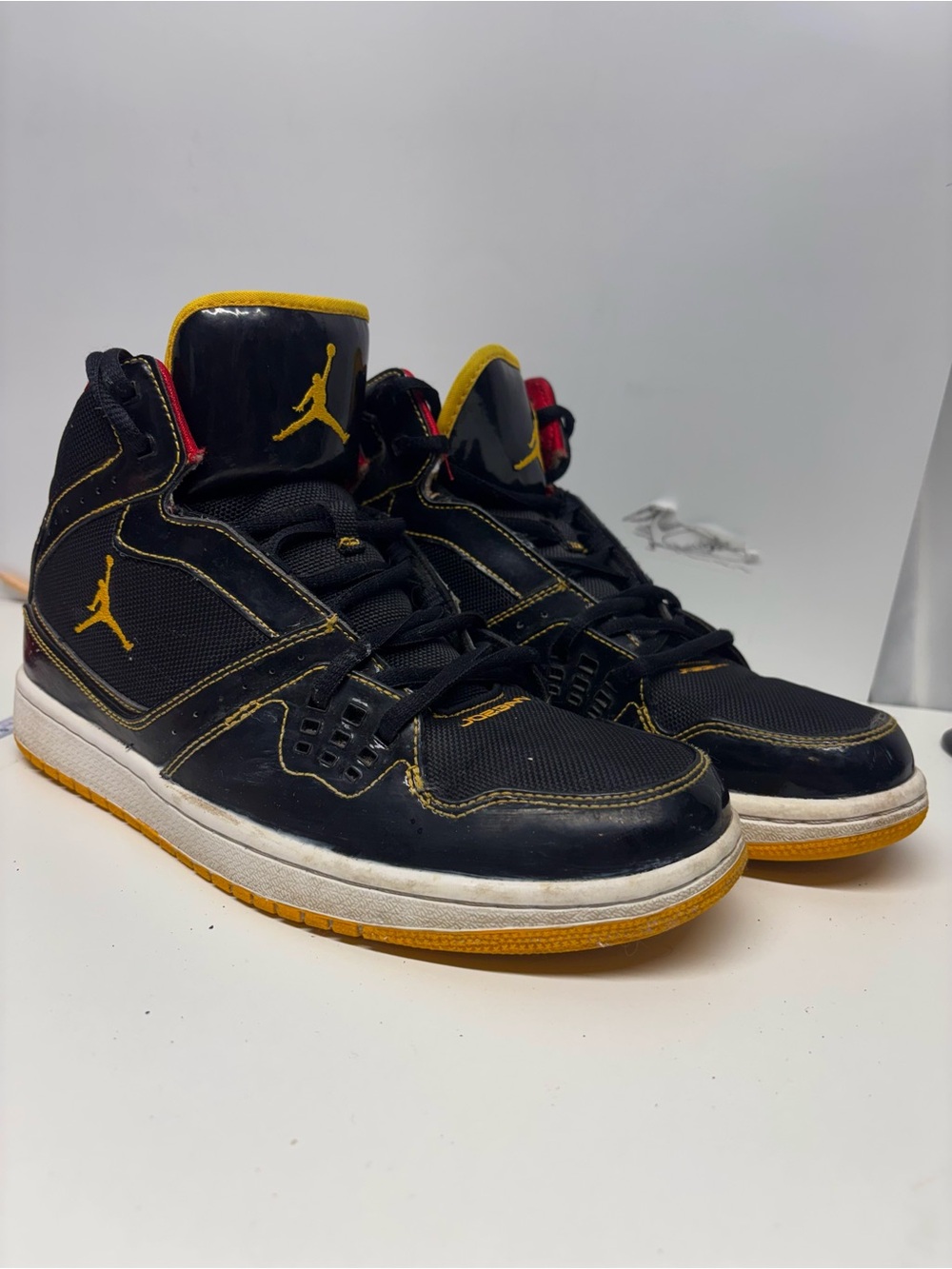 Nike Jordan 1 Flight size 9 - Picture 2 of 4